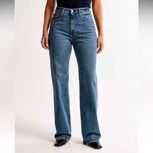 Abercrombie & Fitch Curve Love 90s Relaxed Jean High Rise 26/2R